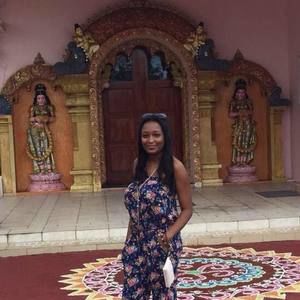 Meet your Posher, Camisha